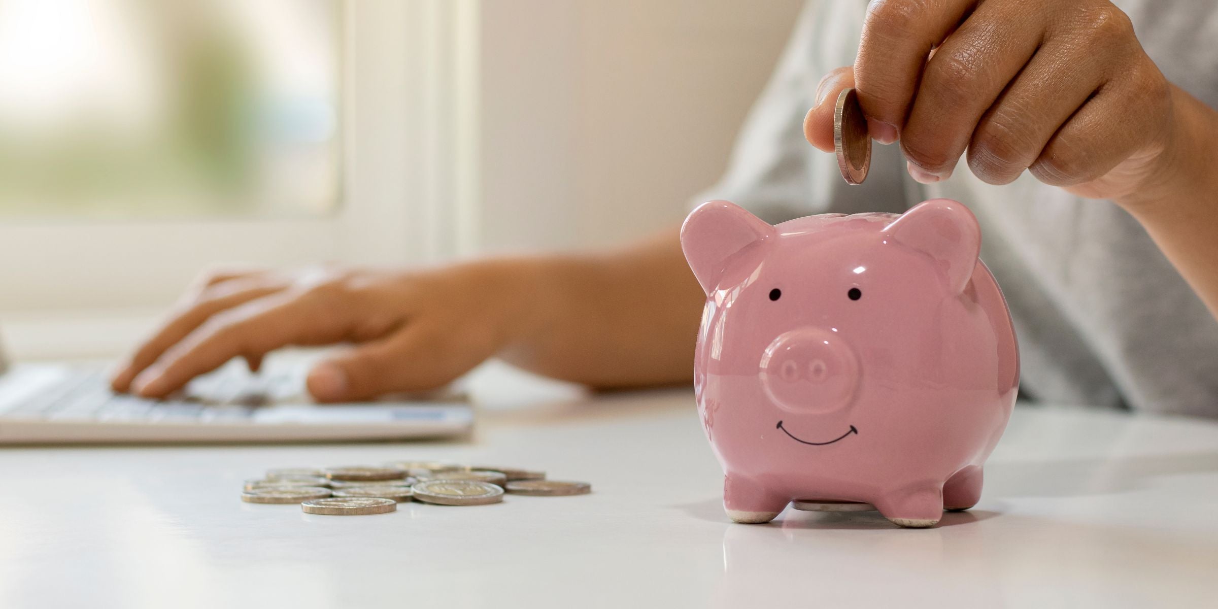 How to Save Money Without Making Sacrifices: Shop Second Hand Clothing and Homeware