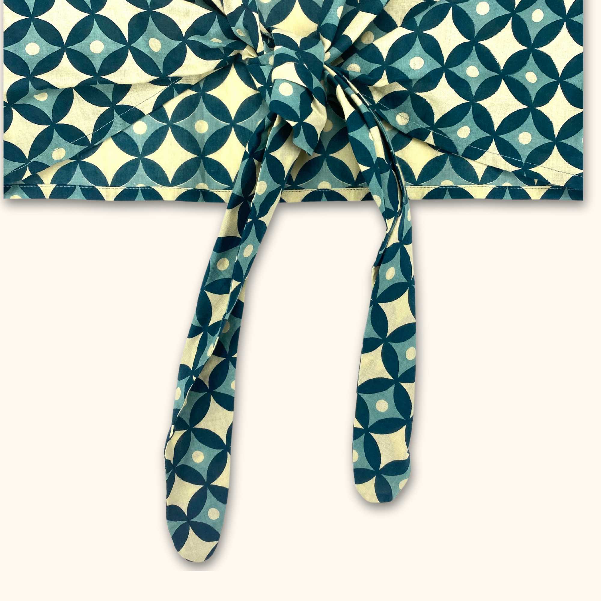 Tie Front Cropped Short Sleeve Shirt Teal - Size Small - - Tops & Shirts