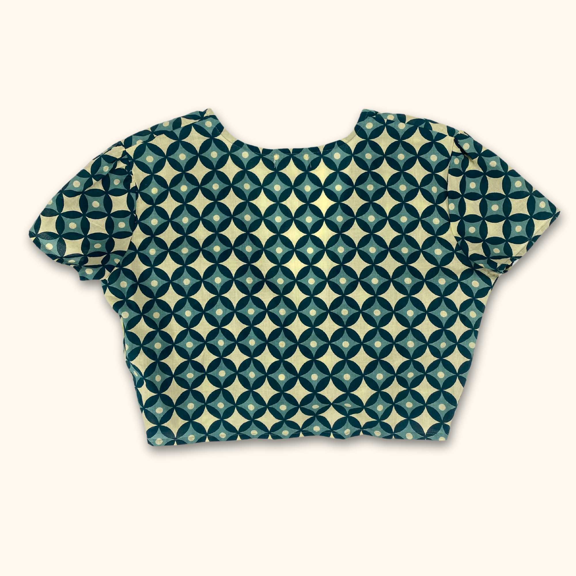 Tie Front Cropped Short Sleeve Shirt Teal - Size Small - - Tops & Shirts