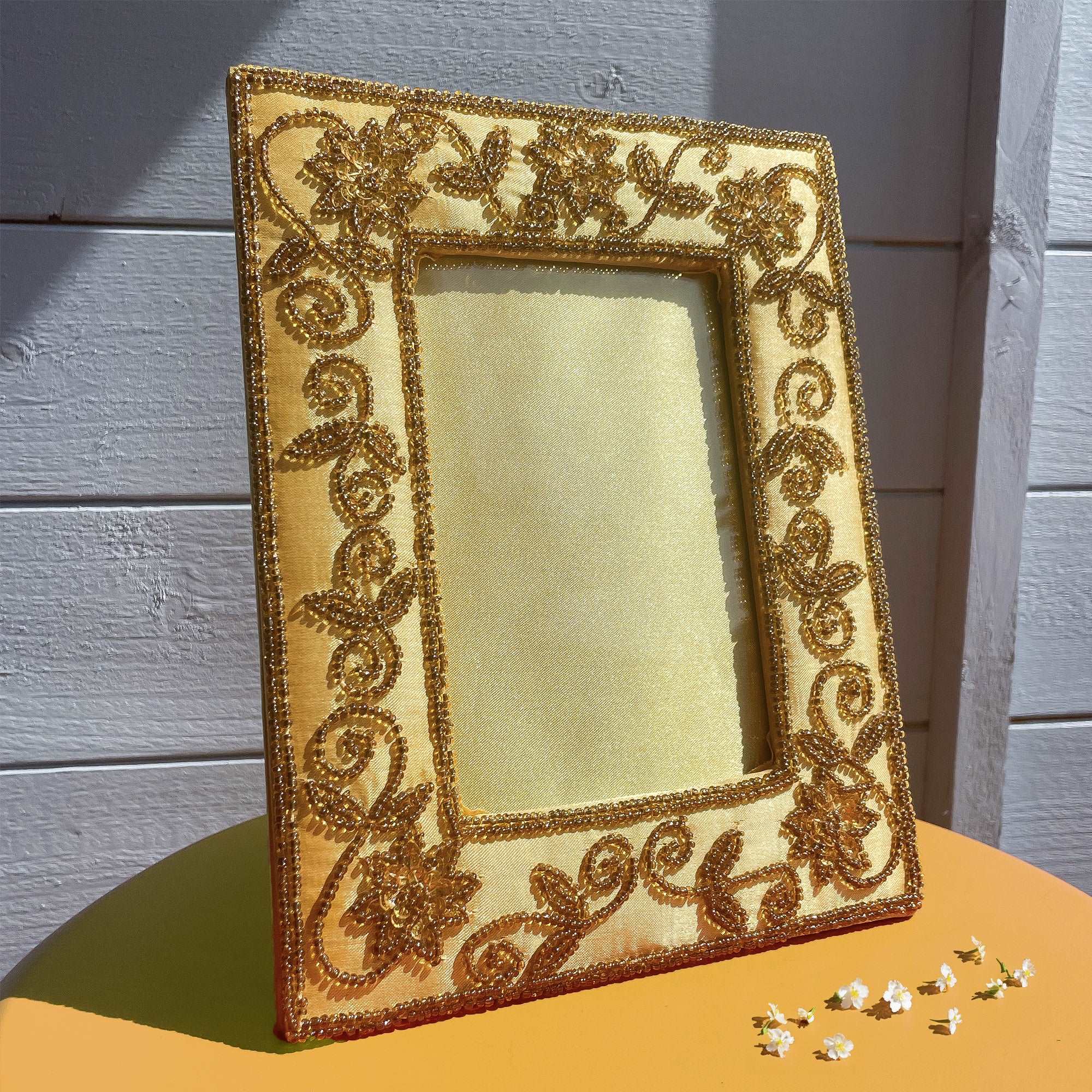 Gold Bead Floral 6x4 Picture Frame -  - Frames