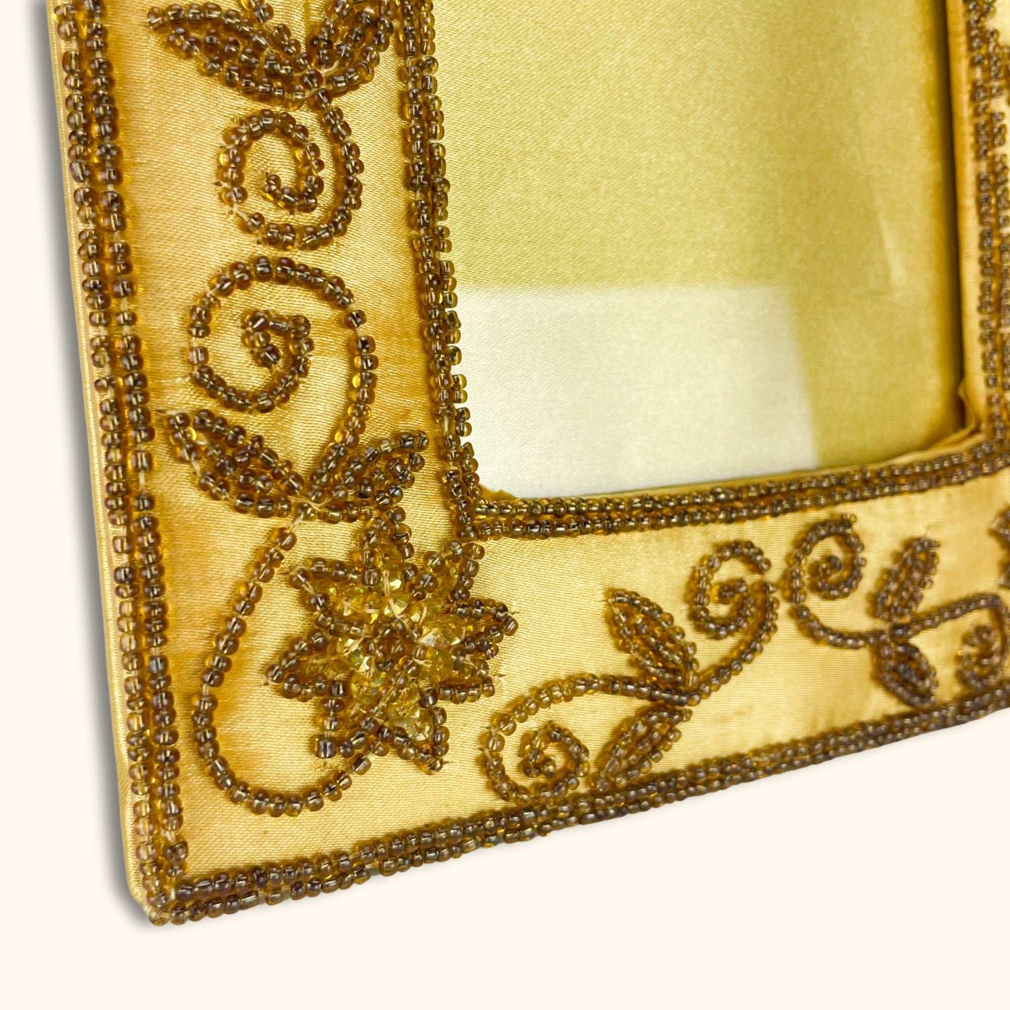 Gold Bead Floral 6x4 Picture Frame -  - Frames