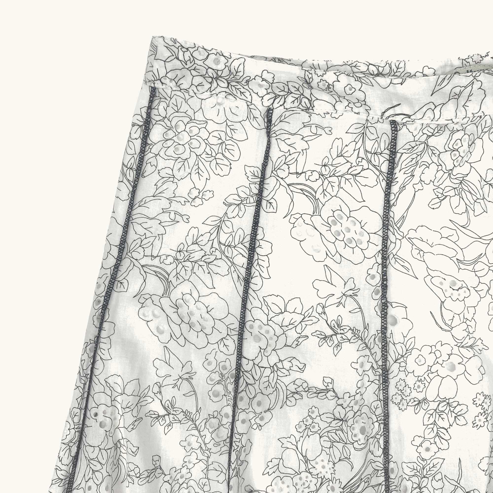 White Floral Vintage A-Line Midi Skirt - Size 14 - - Skirts