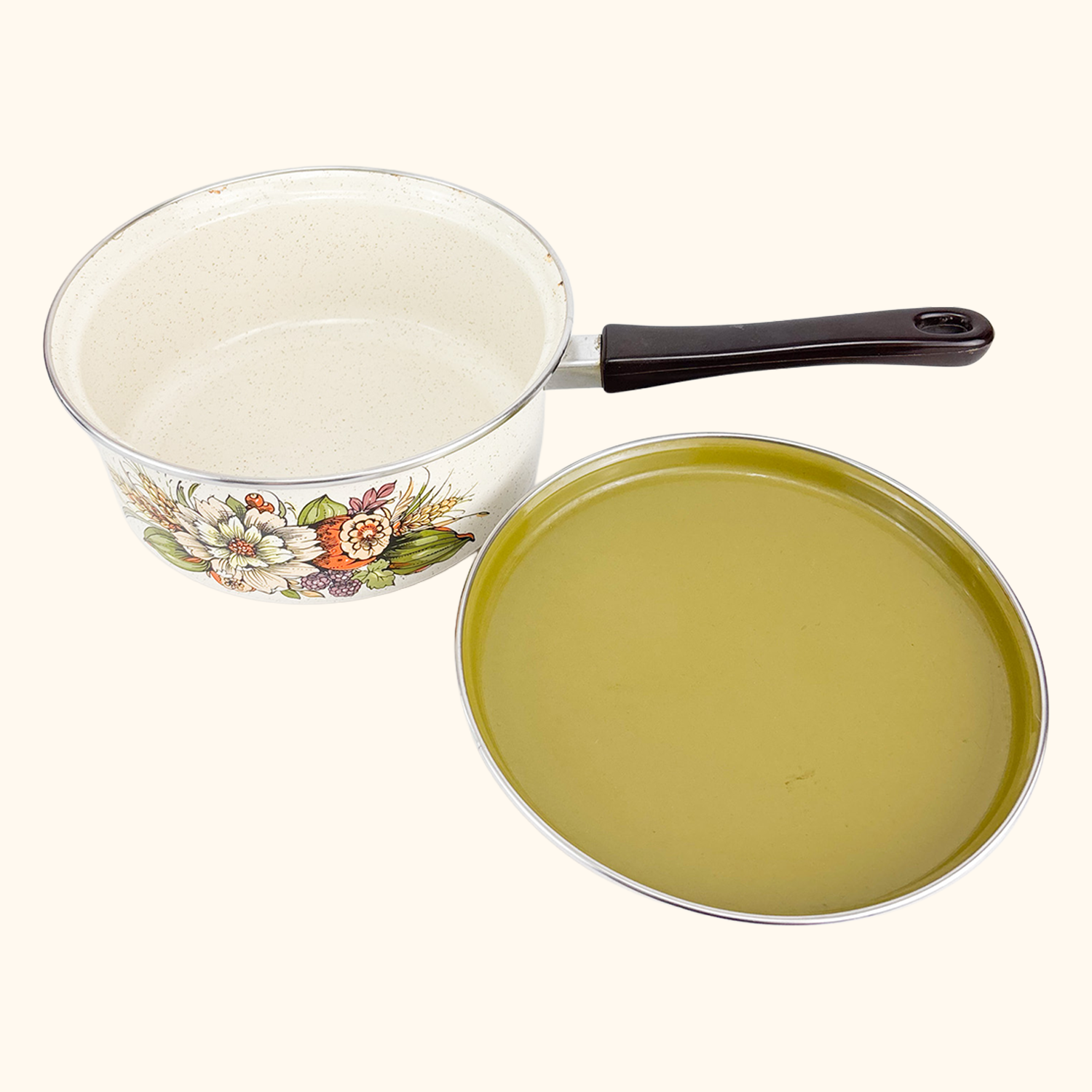 Vintage 1980s Green Enamel Pan with Lid Fruit Vegetable Sunshine Thrift