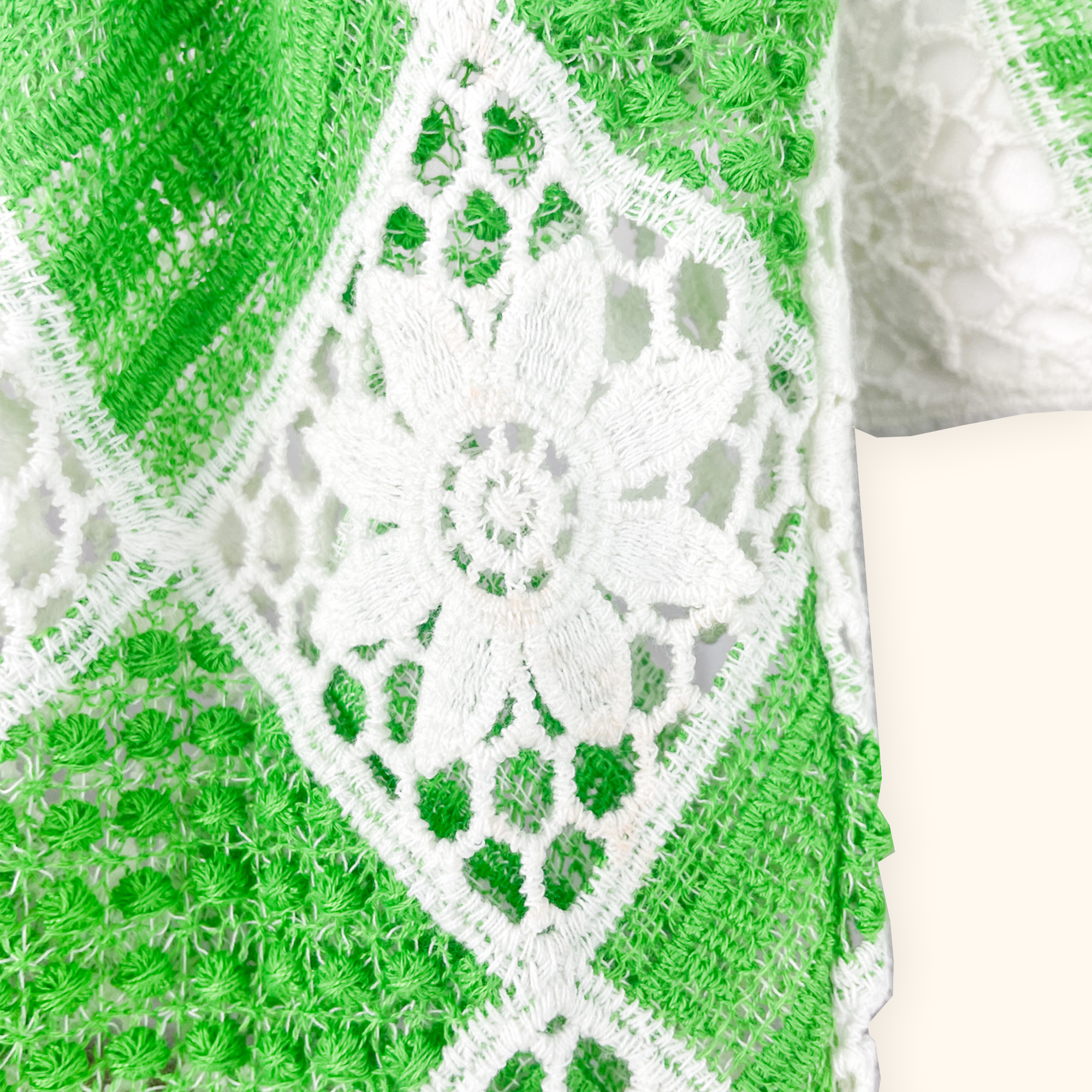 Zara Green and White Floral Crochet Long Sleeve Shirt - Size Medium Sunshine Thrift