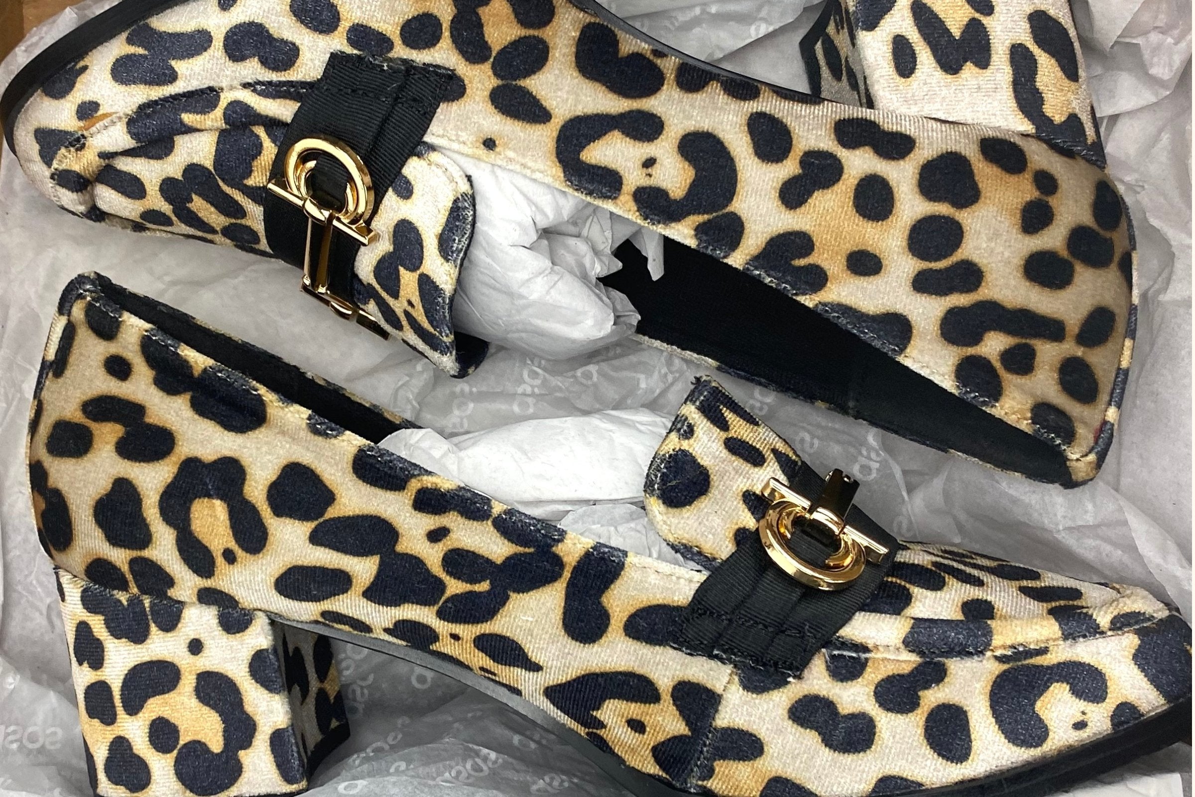 Second Hand Shoes and Accessories | Sunshine Thrift Online