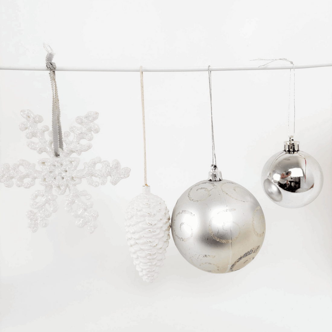 Silver and White Christmas Tree Decorations Mixed Set of 8 Sunshine Thrift