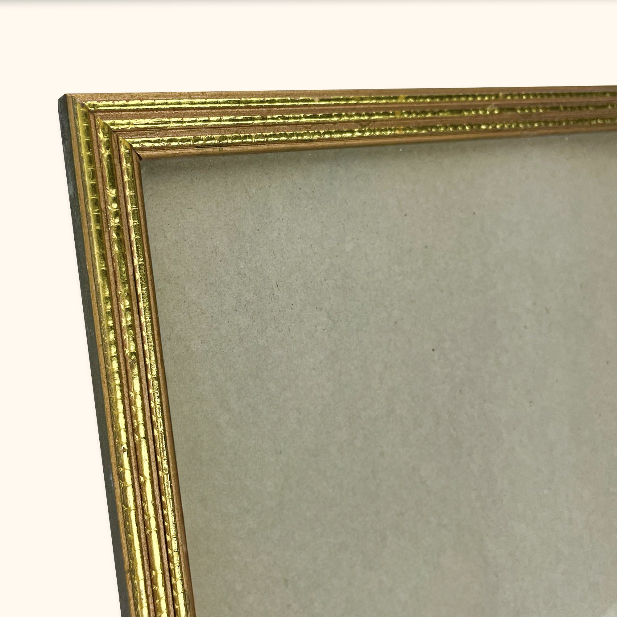 Vintage Gold Effect 7x9 Large Picture Frame - Sunshine Thrift - Frames