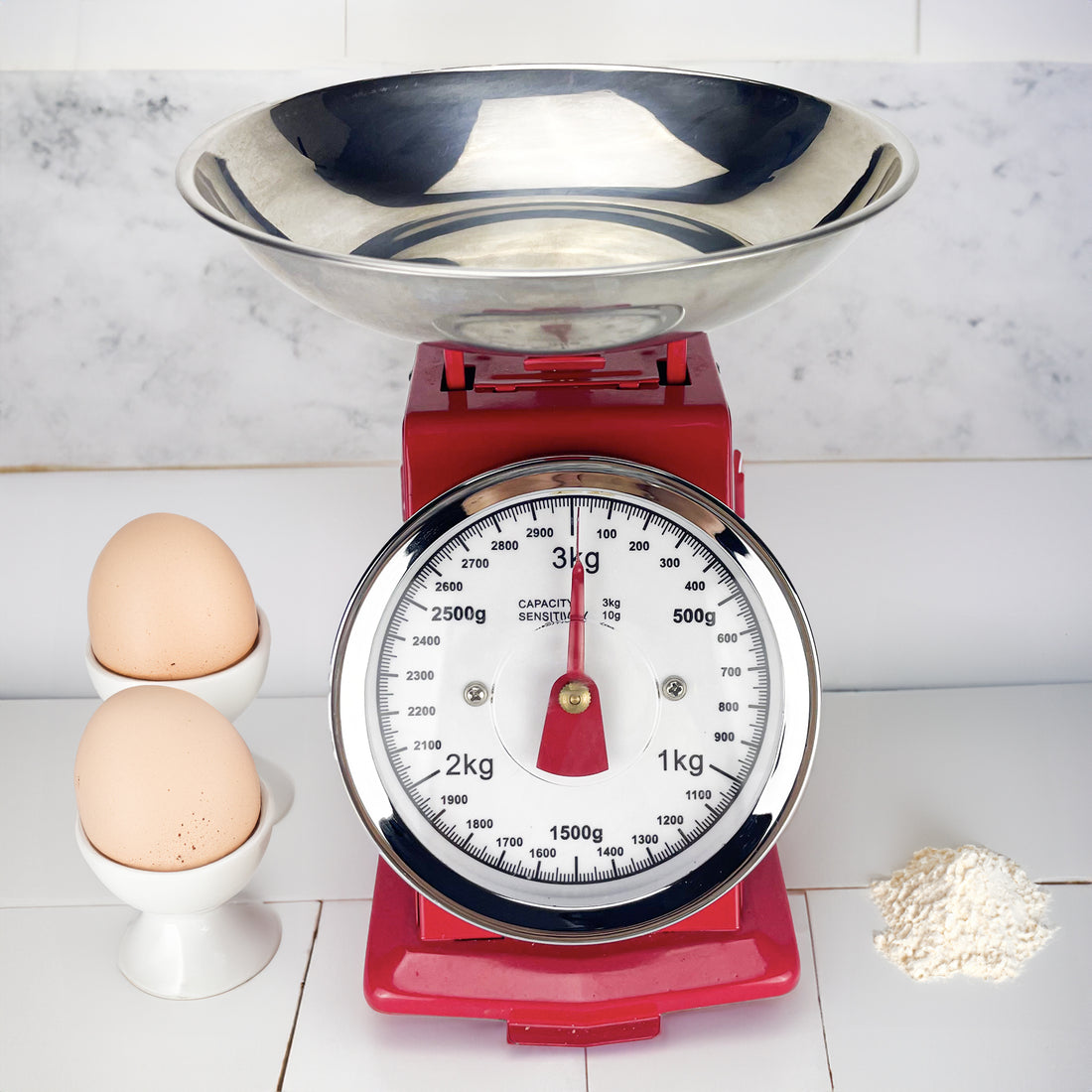 Retro Hot Pink Kitchen Scales - Sunshine Thrift - Kitchenware