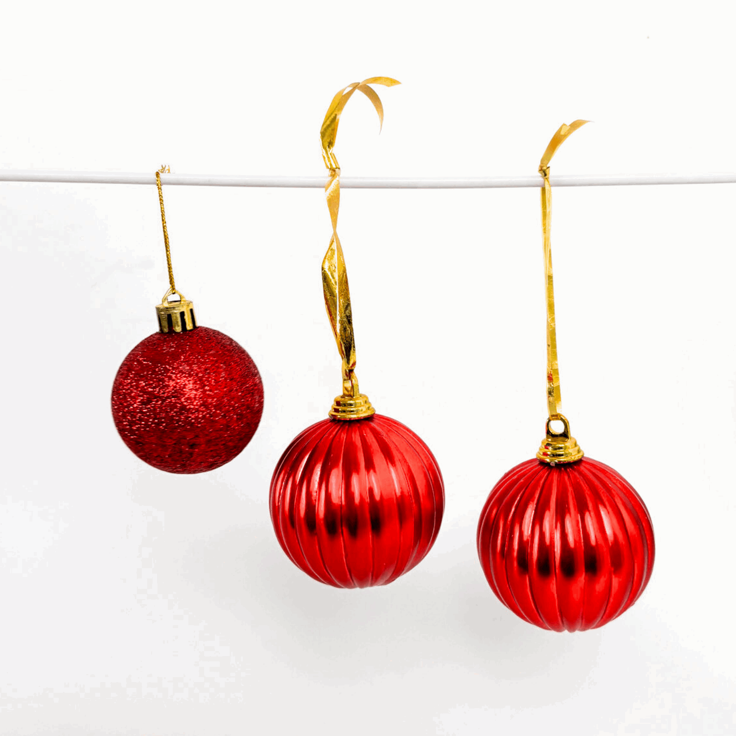 Frosted Red and White Baubles Mixed Sunshine Thrift