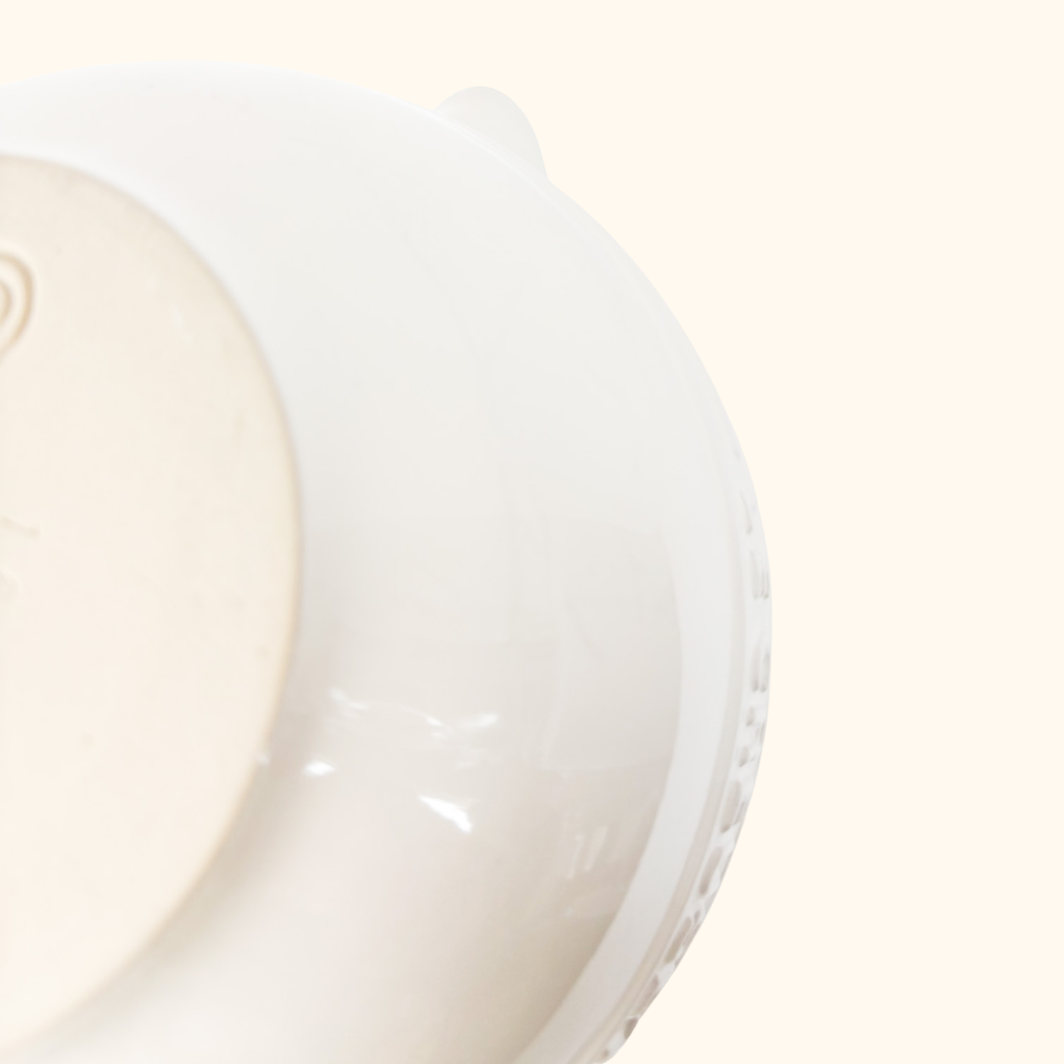 Le Creuset Stoneware White Batter Bowl 2L Le Creuset