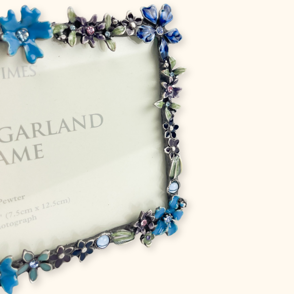 Past Times Metal Flower Picture Frame 3inch x 5inch