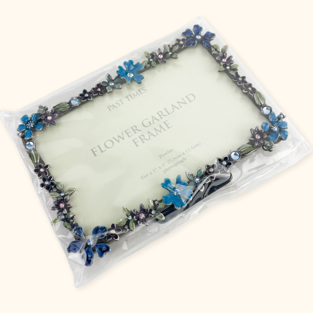 Past Times Metal Flower Picture Frame 3inch x 5inch