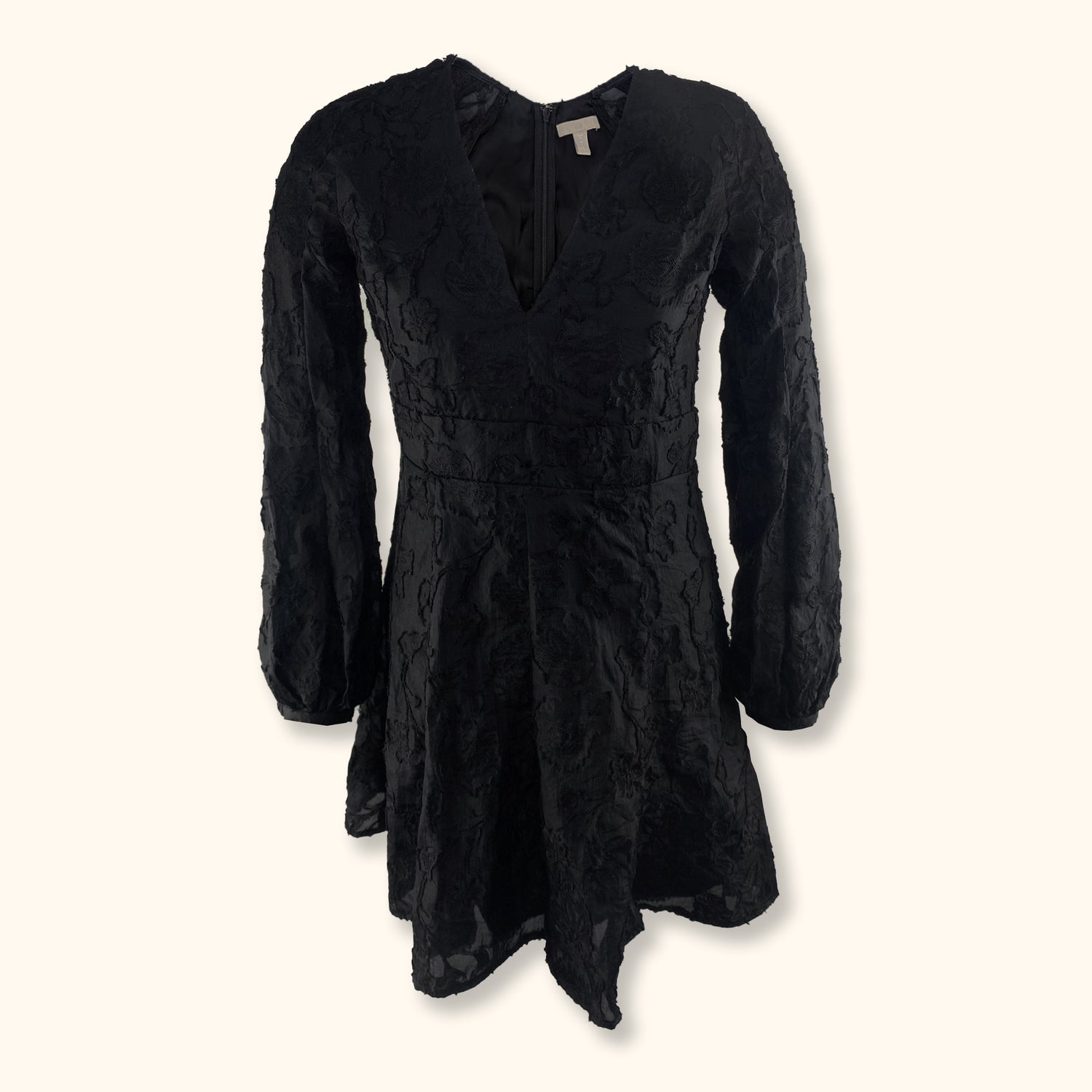 H&M Black Floral Long Sleeve Mini Dress - Size 6 Sunshine Thrift H&M Black Floral Long Sleeve Mini Dress - Size 6 Sunshine Thrift