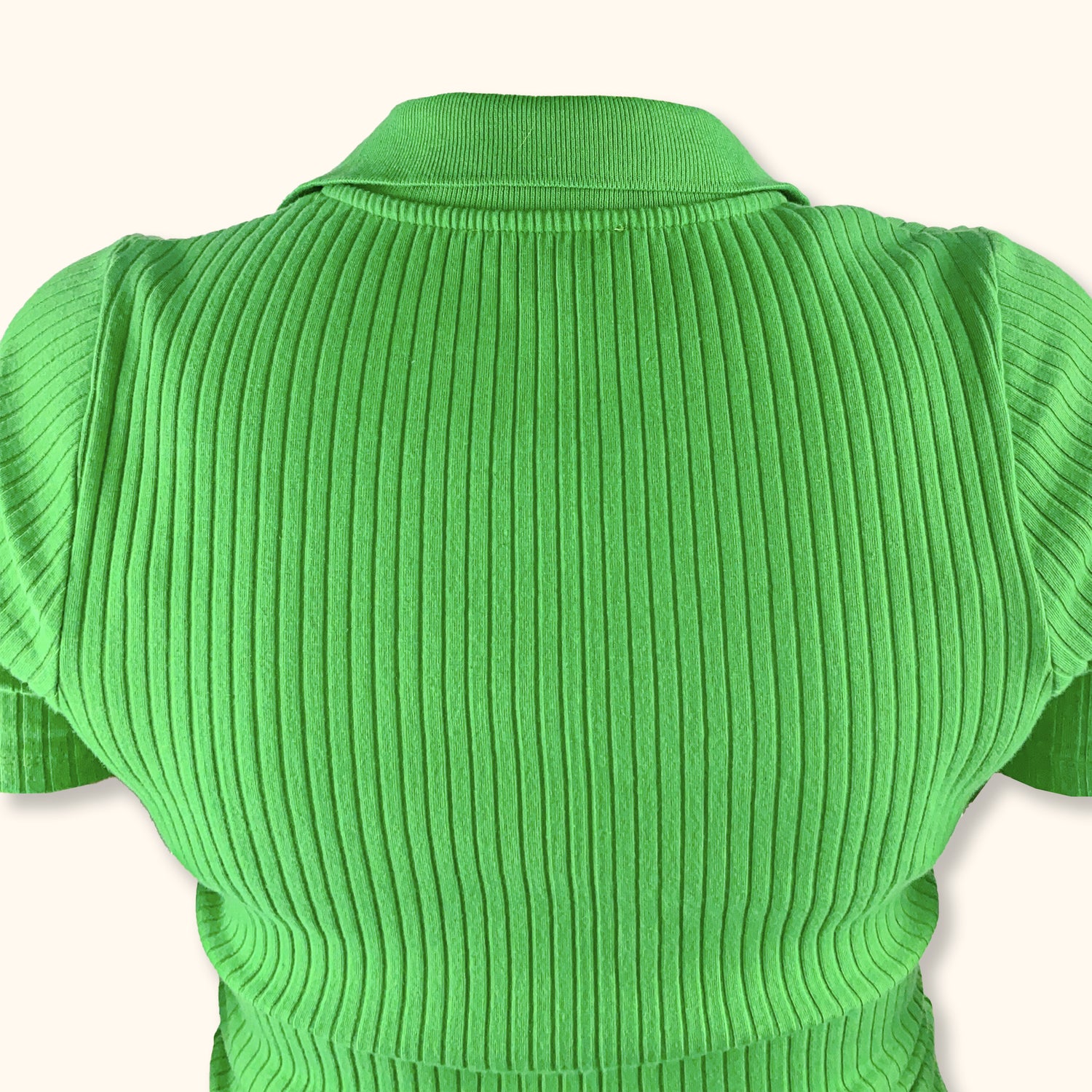 Zara Green Ribbed Short Sleeve Midi Dress - Size Medium Sunshine Thrift Zara Green Ribbed Short Sleeve Midi Dress - Size Medium Sunshine Thrift