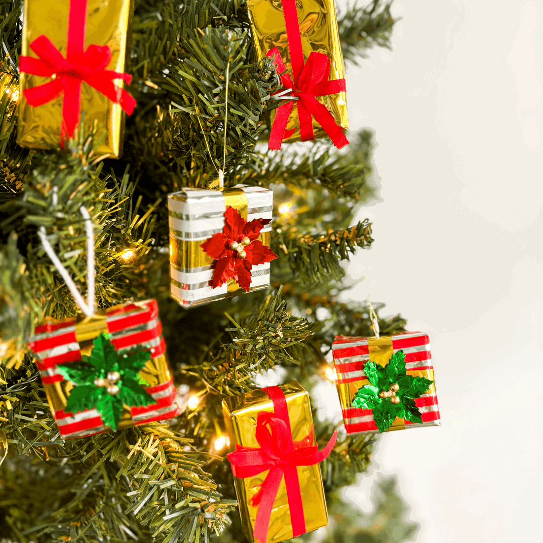 Vintage Foil Gift Present Hanging Decorations Set of 6 Sunshine Thrift