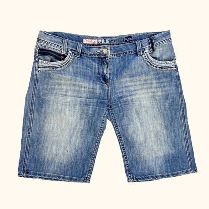 New Look Yes Yes Boyfriend Denim Shorts - Size 16